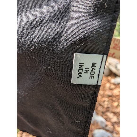 SARO LIFESTYLE Llama wall decor large llama embroidery, tassels textured 18x18 - Picture 6 of 6